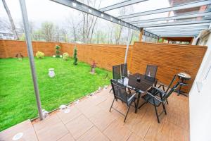 AusZeit Steiraland 1 mit privaten Garten überdachter Terrasse und Parken