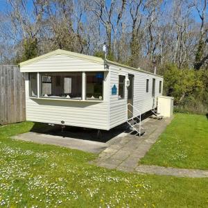 Yarborough View 1 Whitecliff Bay Bembridge Isle of Wight