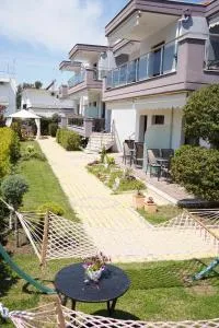 JASMINE STUDIOS POTOS - Potos