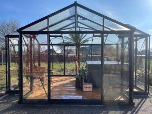 Lovely Home 1, with private terrace and Whirlpool,4-6 pers