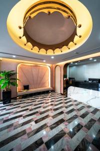 Hotel 81 Premier Princess