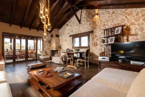 F & B Collection - St Triada for 8 - Villa Niki