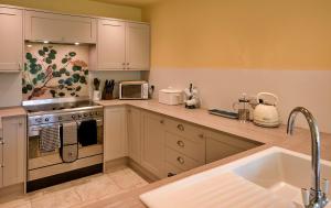 Finest Retreats - Fox and Hare