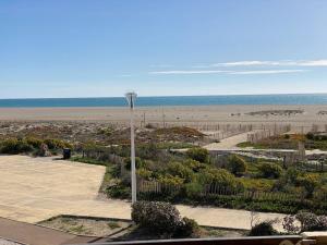 Appartement en bord de mer avec mezzanine, balcon et parking privé à Port Leucate, 6 couchages - FR-1-81-482