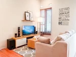 SleepHouse 2BR Cozy Place for StayCation - Cijoho