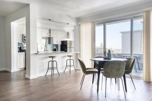 Hollywood 1BR w Pool WD Gym nr Metro LAX-867