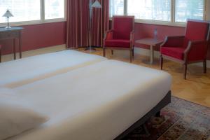 Deluxe Double Room room in Hotel Konbanwa