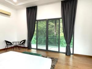 Teluk Cempedak Seventh Haven