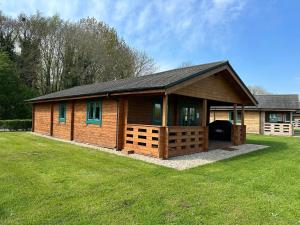 Kingfisher Lodge, Lake Pochard