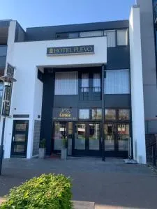 Hotel Flevo - 泽沃德