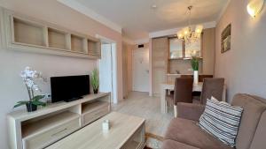 Bratanov Harmony Suites Dream Island Apartments