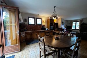 Maisons de vacances Spacious house with garden near the sea : photos des chambres