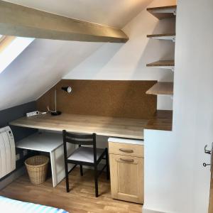 Appartements Citadelle Vauban, T2 l'encyclopedie sous les toits : photos des chambres