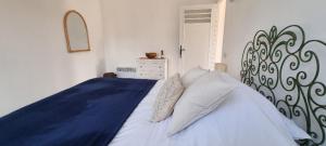 Appartements Bright Appartment perfect location : photos des chambres