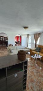 Villa Don Giovanni Fuengirola, Piscina Privada y vistas al mar y a la Montaña