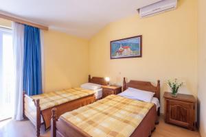 Djudja i Mate - Rooms and local restaurant