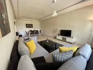 Chic & cosy Flat Near Airport lockbox fast wifi - 诺阿瑟