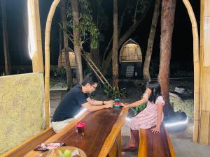 Bamboo Austin Mountbatur