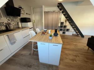 Appartements STUDIO SCANDINAVE - HYPER CENTRE LORIENT : photos des chambres