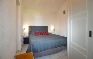 1 Bedroom Amazing Apartment In Moriani