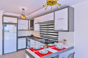 Luxury Villa Meri with Pool and Jakuzi in Kaş