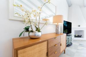 Villa Cabopino - Golfside Villa with Spectacular Ocean Views