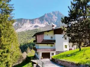 Ciasa Oriella - Venas