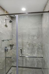 Windsor Castle Premier Cyber City