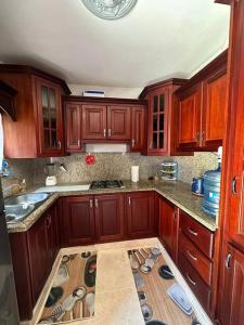 Casa Linda - 10 mins from Beach & Lagoon with AC & Free Parking