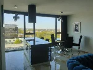 RS SUITES PRESTIGE 14 piętro "SKY" Racławickie 10 HOME & SPA - 卢布林