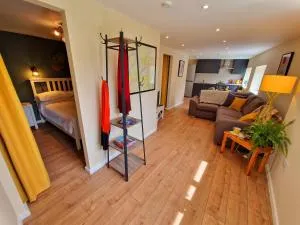 Dan Y Coed - Coelbren