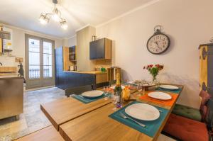 Appartements L'Authentique - Central - Spacieux - WiFi - Parking Prox : photos des chambres