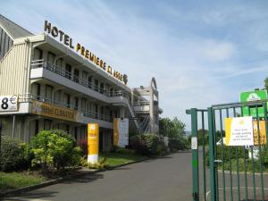 Hotels Premiere Classe Clermont-Ferrand Aubiere : photos des chambres