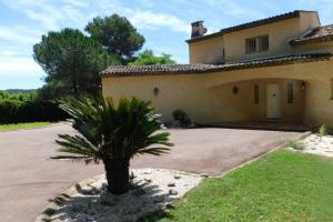 Maisons de vacances Beautiful Provencal villa 