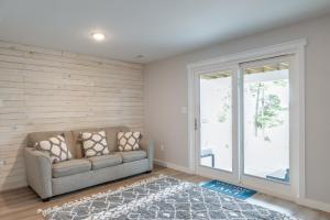 Hot Tub and Games! Lakefront Traverse City Retreat