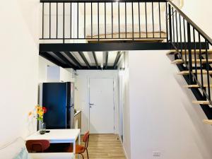 Lofts Fashion Island