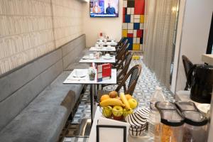 Hotels Hotel Du Mont Dore Batignolles : photos des chambres