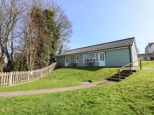 14 The Dell - Knapton