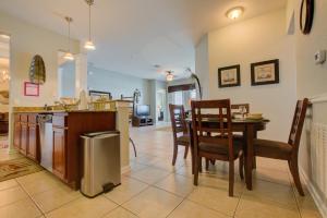 Lakeview Executive Penthouse