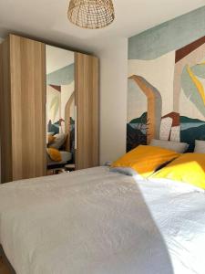 Appartements Superbe Appart 2P pour 4 pers a 5 min TGV RER Orly : photos des chambres