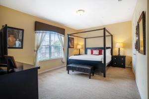 Beautiful Condo at Vista Cay Resort Near WDW