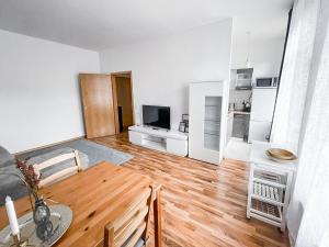 Zentrum, 4Personen, privater Parkplatz, WiFi, modern, ruhig