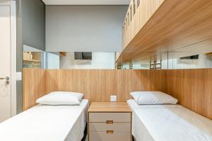 Duplex Incrível, 2 Quartos, varanda, 2 vagas Batel by UROOMS