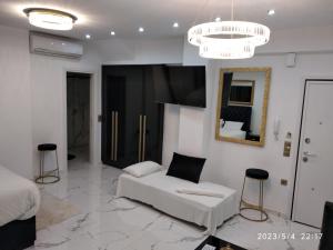 Despinas Palace apt downtown