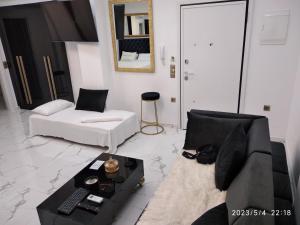 Despinas Palace apt downtown