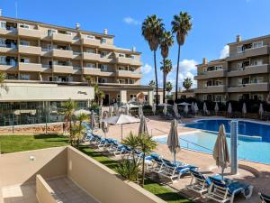 VilaBplaza by JohnVillas