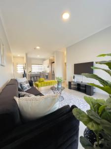 E105 Sarona City Flat E105