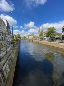 Appartement rénové proche Gare