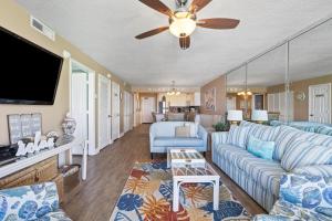 Pelican Beach 0616 by Pelican Beach Management