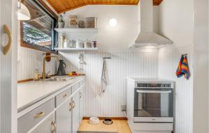 Awesome Home In Fårevejle With Wifi